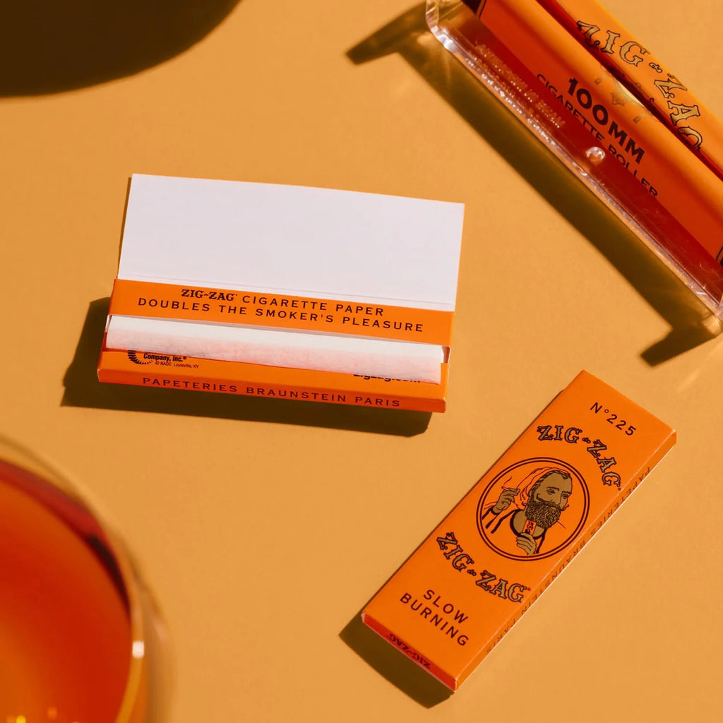 Zig-Zag French Orange Rolling Papers 1 1/4